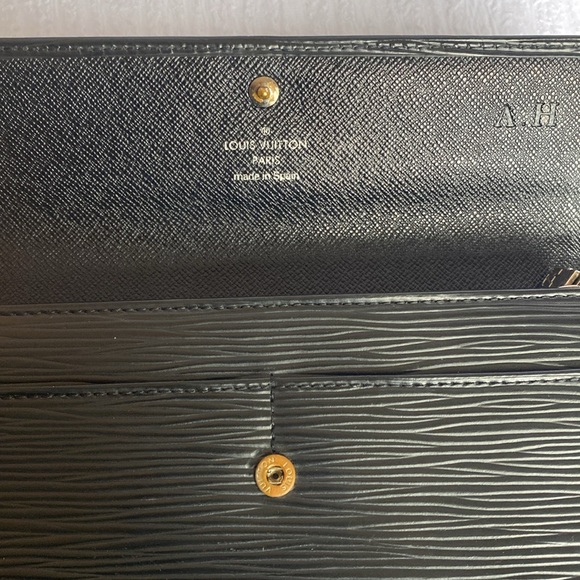 LV STUNNING Epi wallet - Picture 12 of 13